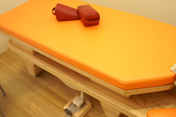 バランス整骨院の設計とベッドへのこだわり